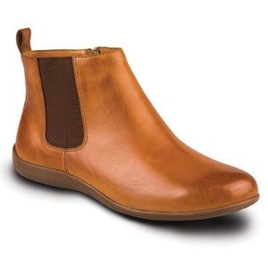 NIB. Revere Women’s Oslo Leather Ankle Boots…